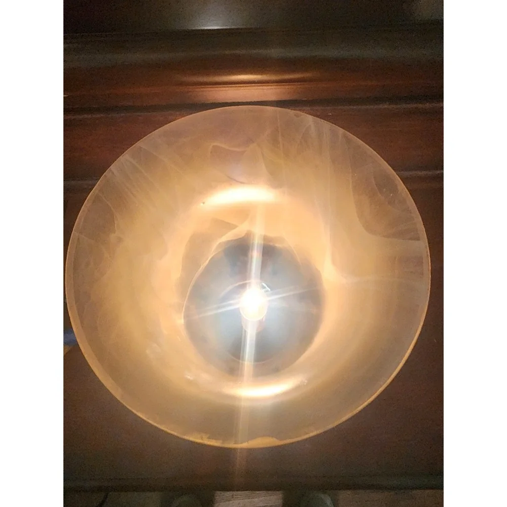 Gorgeous Tabletop Accent Lamp, Antique Gold Finish, 11